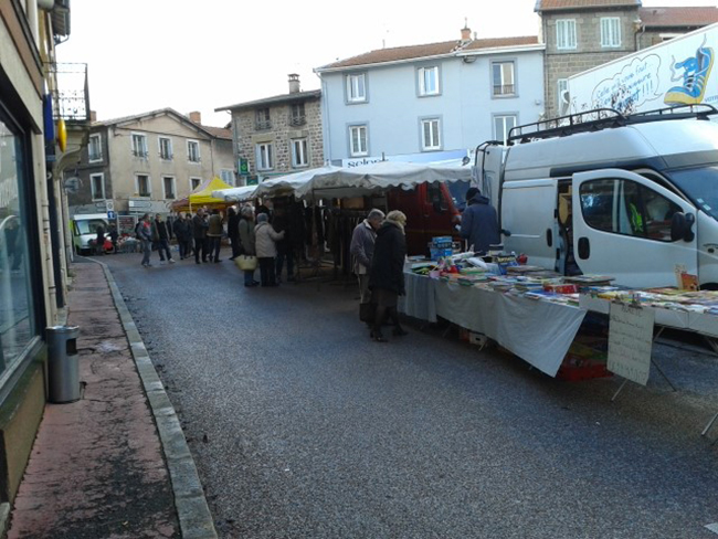 marchéauxveauxsaintlaurentdechamousset_Mtonmarché