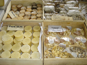 Sur de nombreux marchés, il manque des bouchers, charcutiers, fromagers_marché_géomarchés