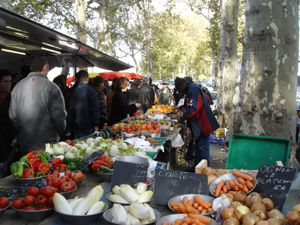 Les Lyonnais se rendent davantage au marché en 2011 qu’en 2006_marché_géomarchés